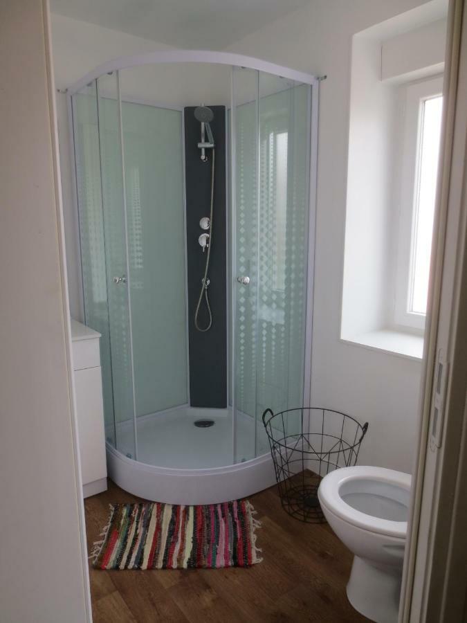 Appartements Et Studios Meubles Au Centre Ville D'Ouzouer Sur Loire 外观 照片