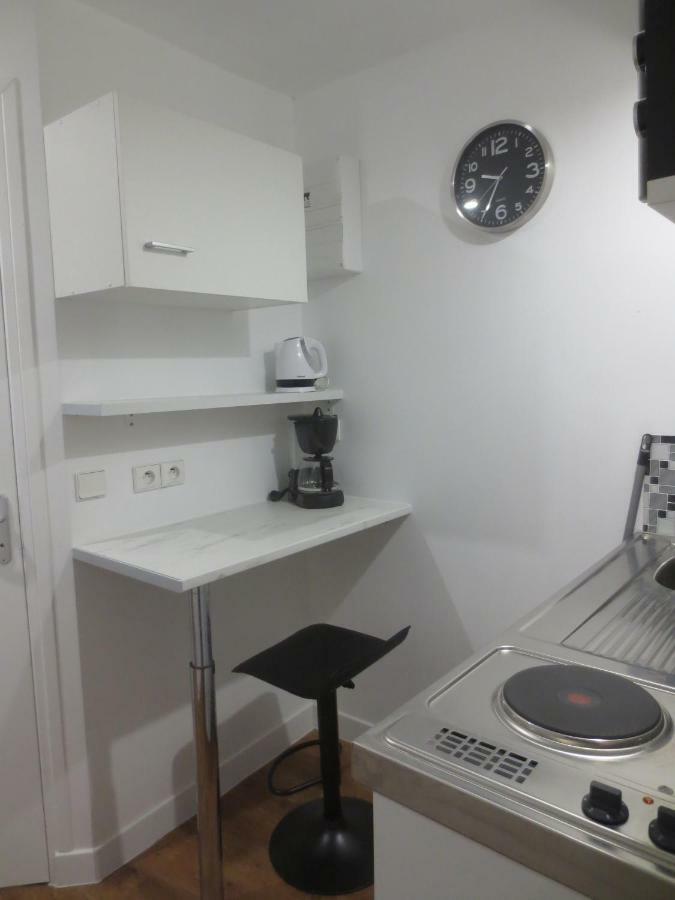 Appartements Et Studios Meubles Au Centre Ville D'Ouzouer Sur Loire 外观 照片