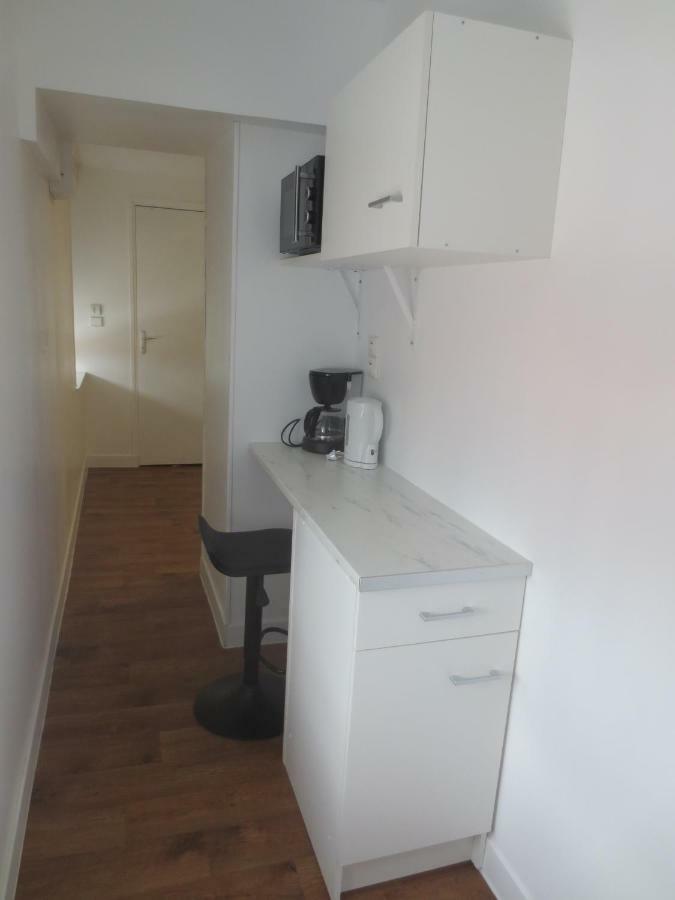 Appartements Et Studios Meubles Au Centre Ville D'Ouzouer Sur Loire 外观 照片